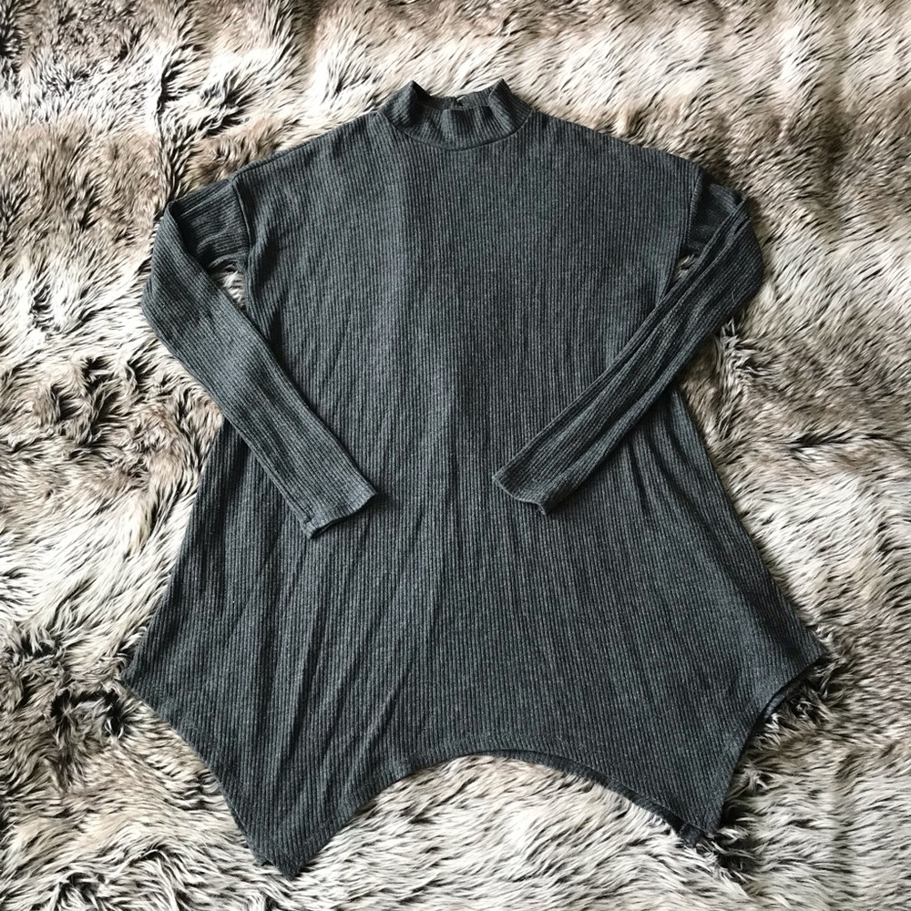 URBAN OUTFITTERS TRAPEZE MOCK NECK SWEATER